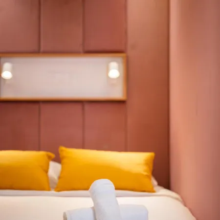 شقة Maison Elia, Boutique 1 Min & Old Town Ac مينتون